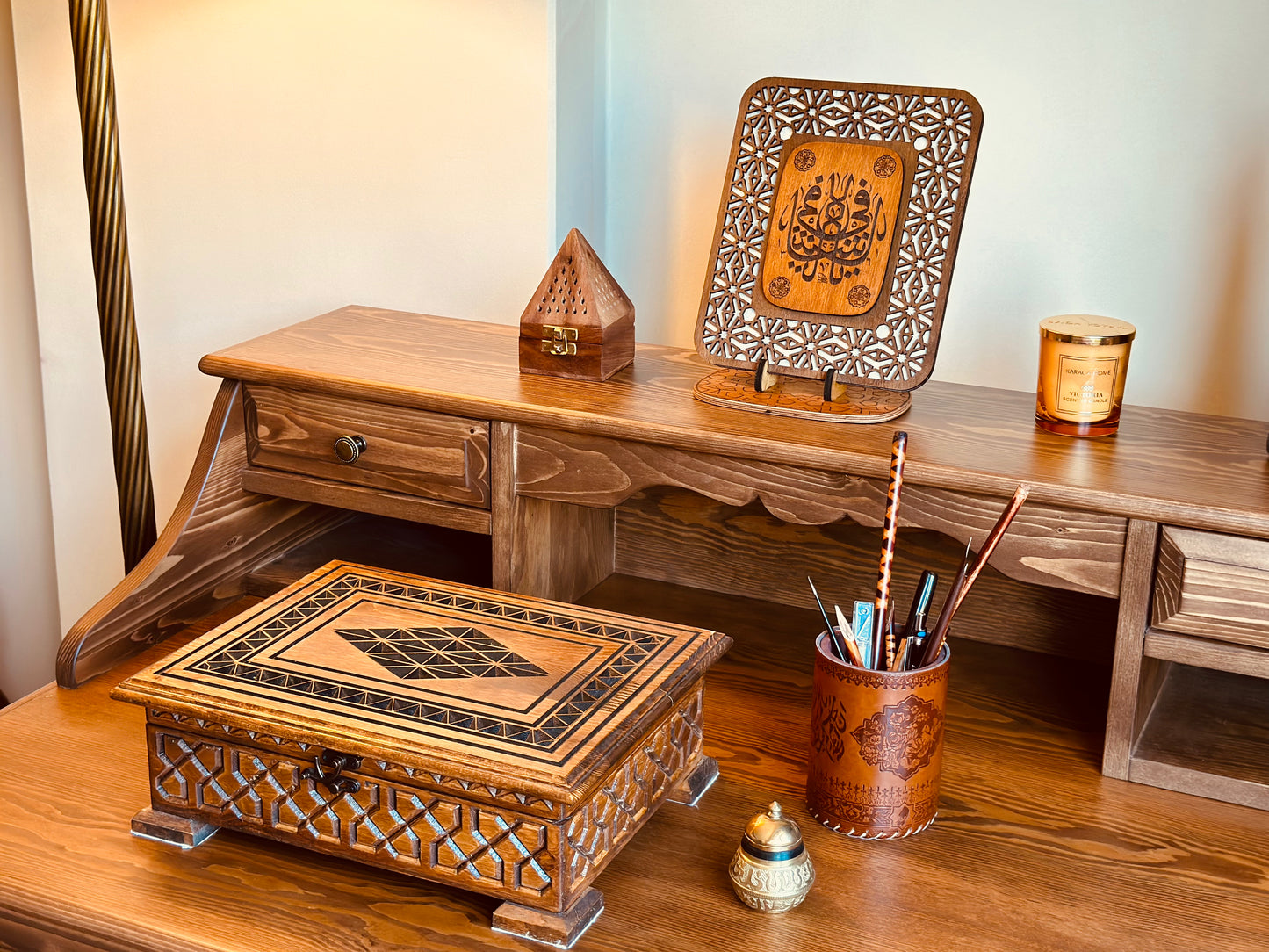 Exquisite Pinewood Box