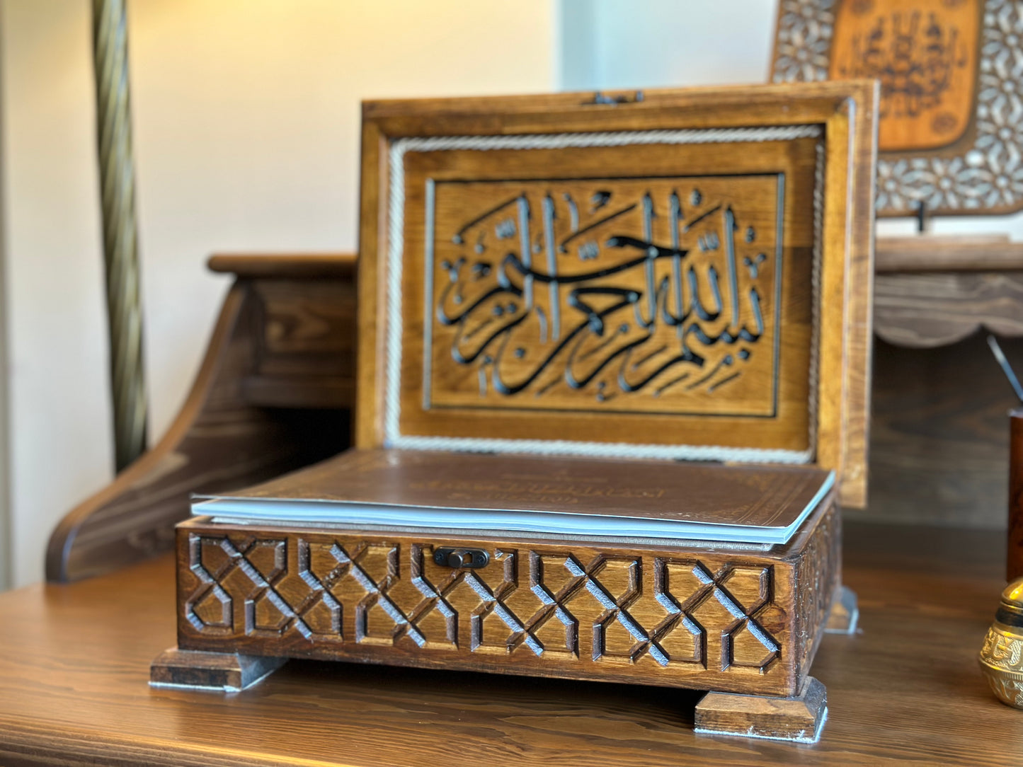 Exquisite Pinewood Box