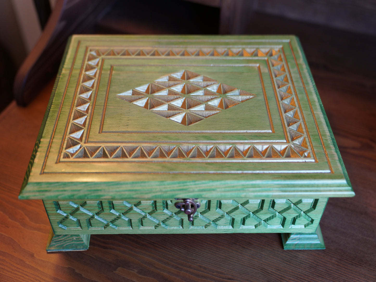 Exquisite Pinewood Box