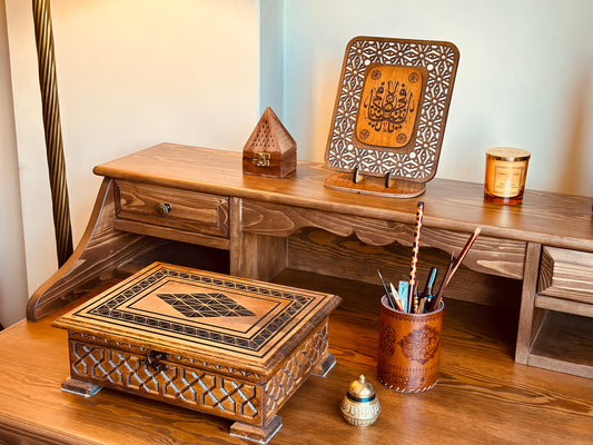 Exquisite Pinewood Box